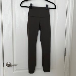 lululemon wunder under 26"